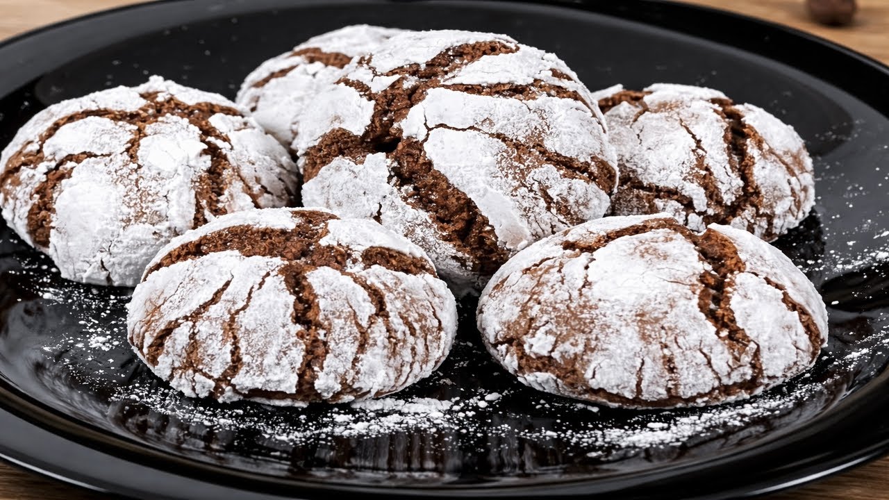 The Best chocolate crinkle cookies! Soft & Fudgy!