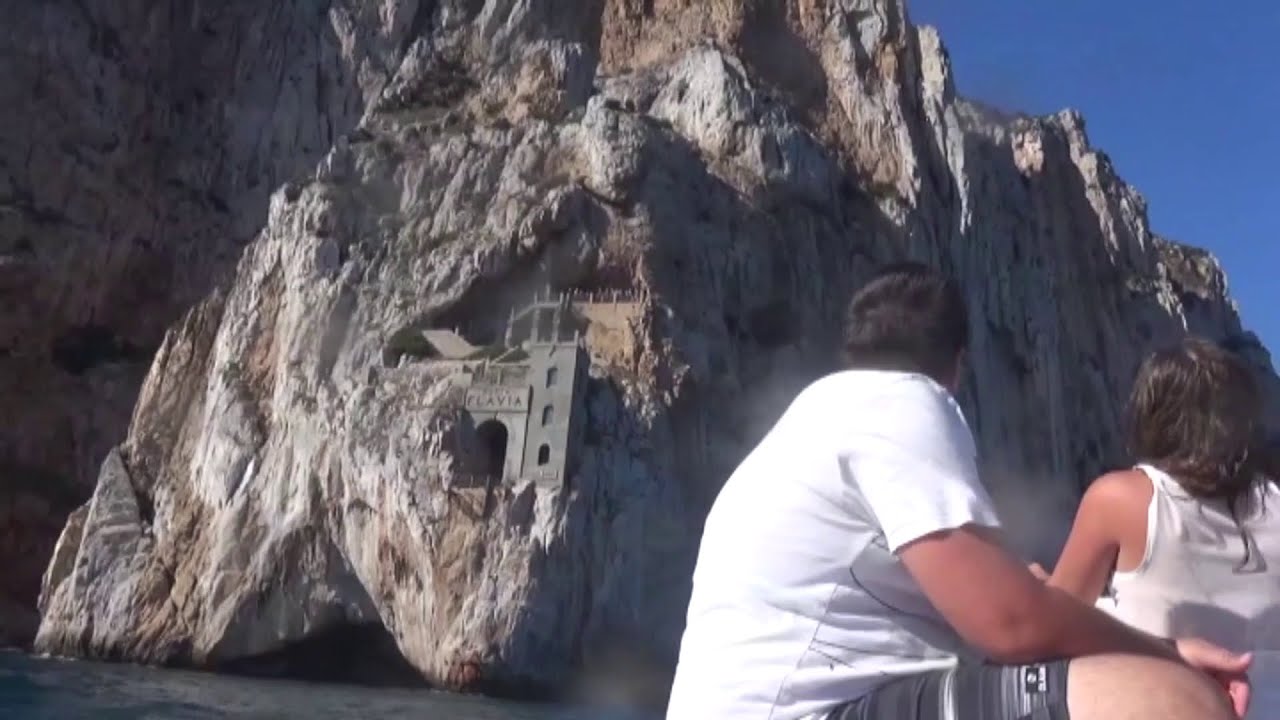 Nei tunnel di Porto Flavia, miniera vista mare