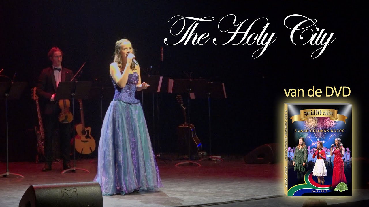 Amira performing The Holy City