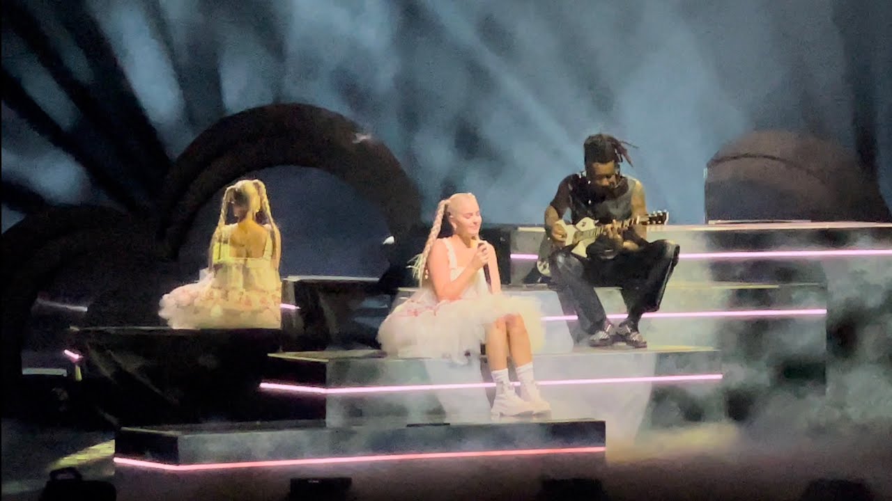 Anne Marie - Therapy Live @ First Direct Arena Leeds Dysfunctional Tour