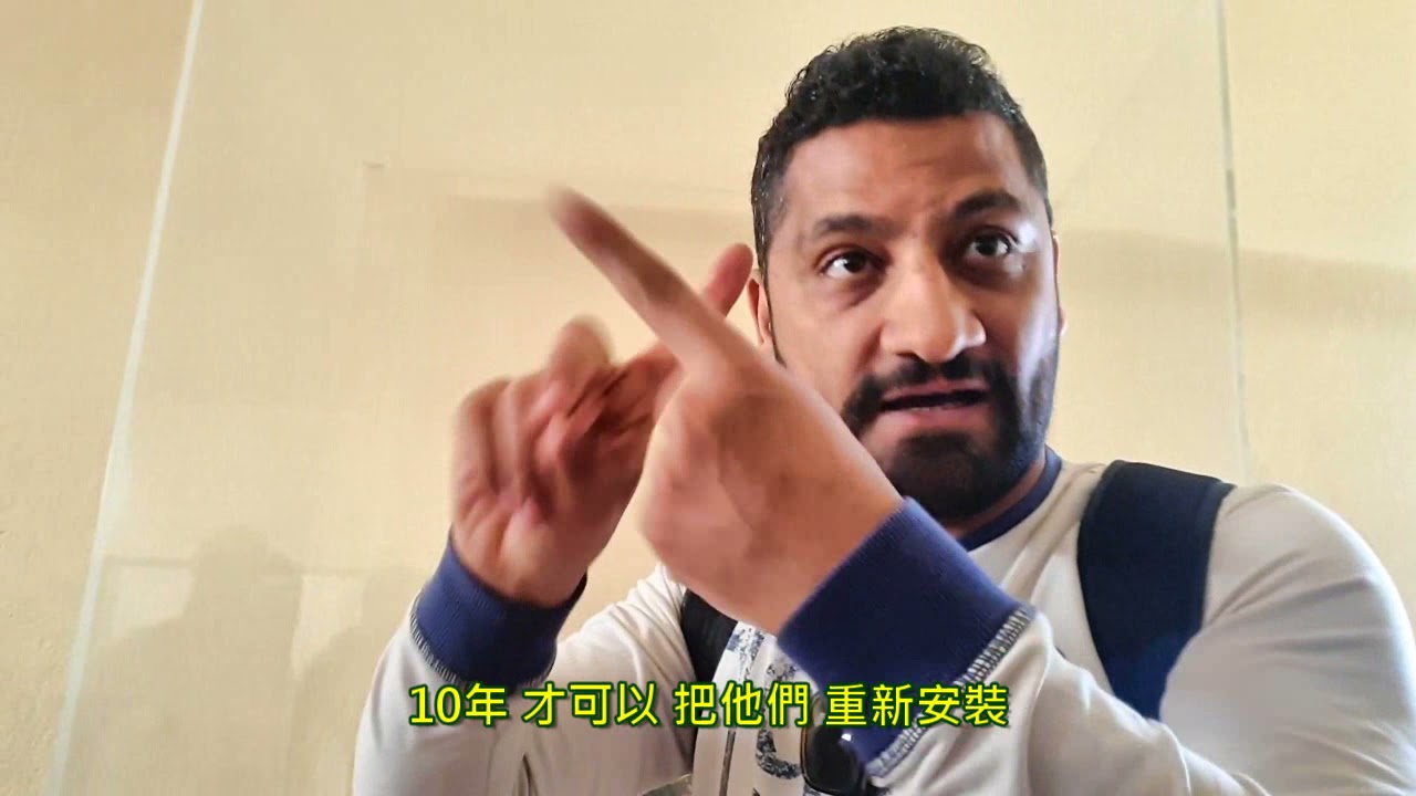 古夫金字塔旁 太陽船博物館