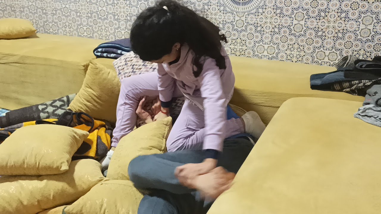 قتلوني ولادي بصداعهم وبالكوارث اللي تايديروا لي 😭😭😭😱😱😱