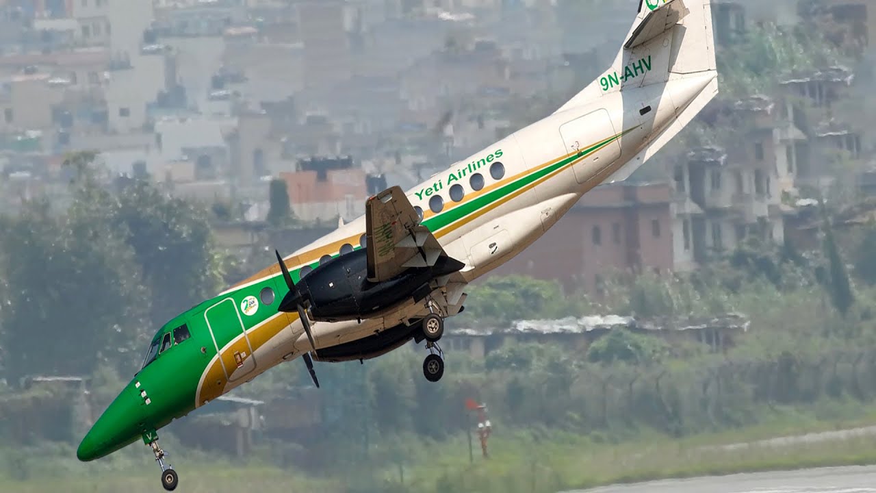 Plane Spotting : When I See Smoke on Tyres of Plane