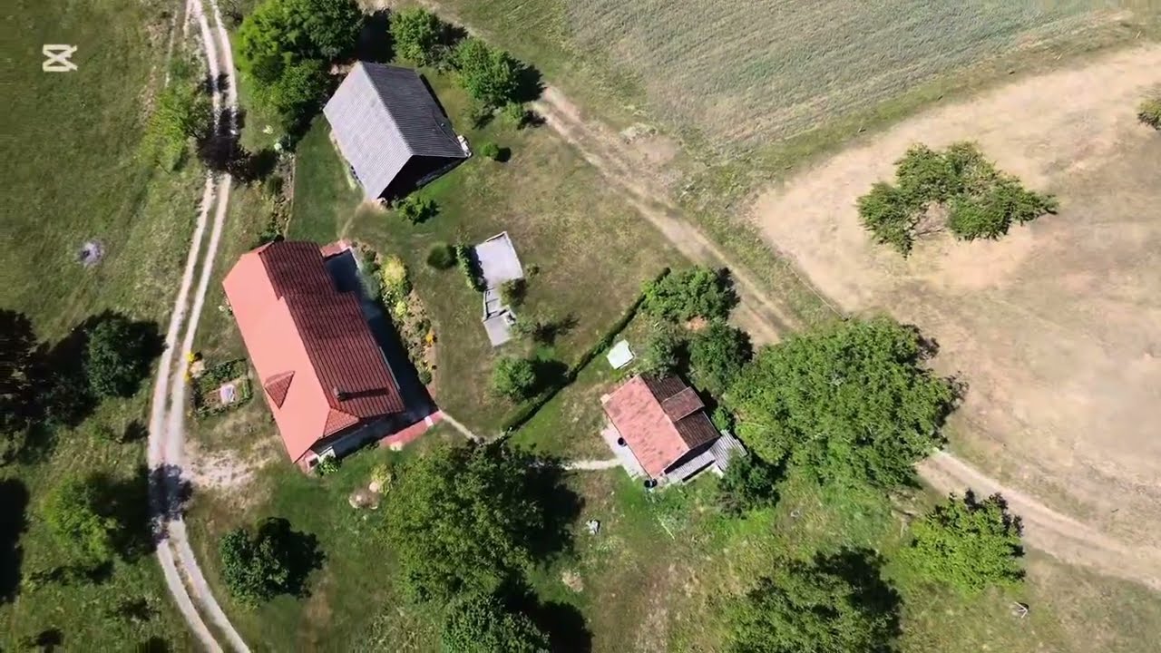 Majhna kmetija v Kačjem dolu - popoln mir in velik potencial!