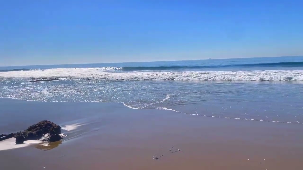 Beach Walking Tour 4 K on Crystal Cove Beach California