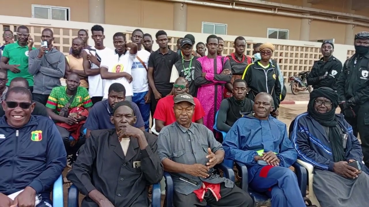 retour de l'équipe nationale de kung-fu Wushu au Mali qu'elle était en Chine