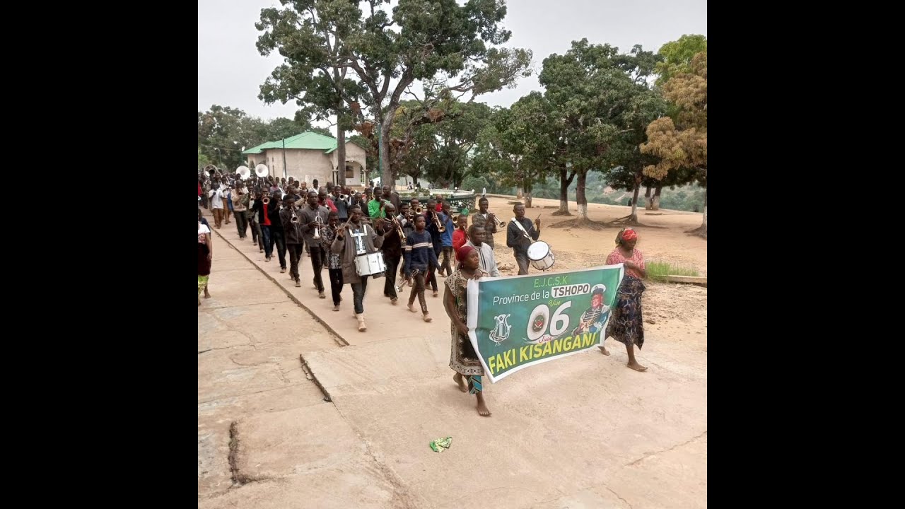 ARRIVEE DE LA FAKI KISANGANI  A LA FETE DU 06 JUIN 2024 A  NKAMBA