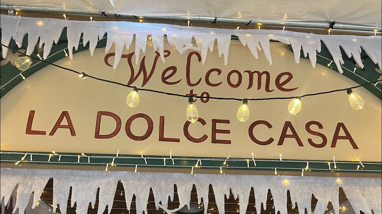 Cheesecakes, pizza, biscotti..oh my! DiMaggio's-the one-stop shop for it all! #LaDolceCasa