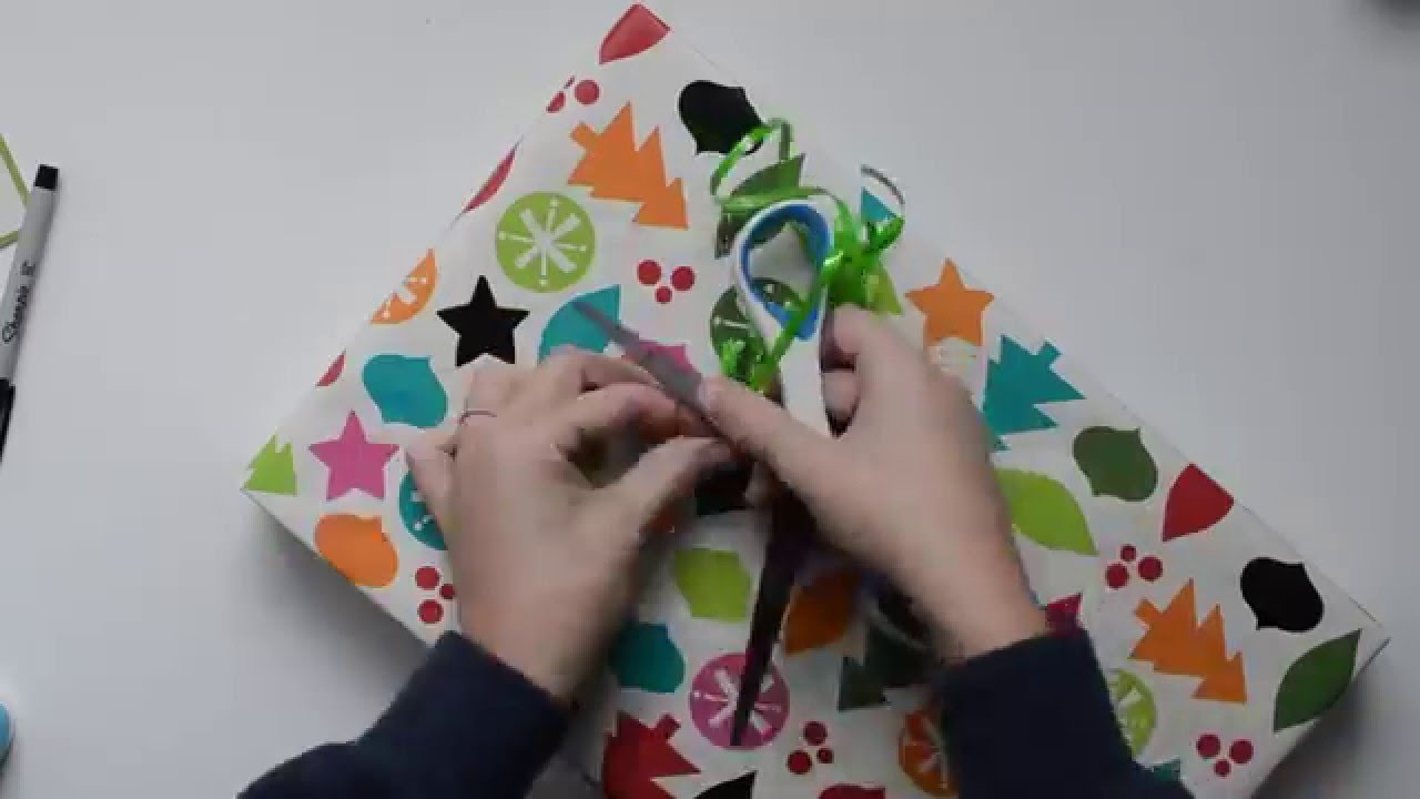 Wrap with Me! Gift wrapping - sped up