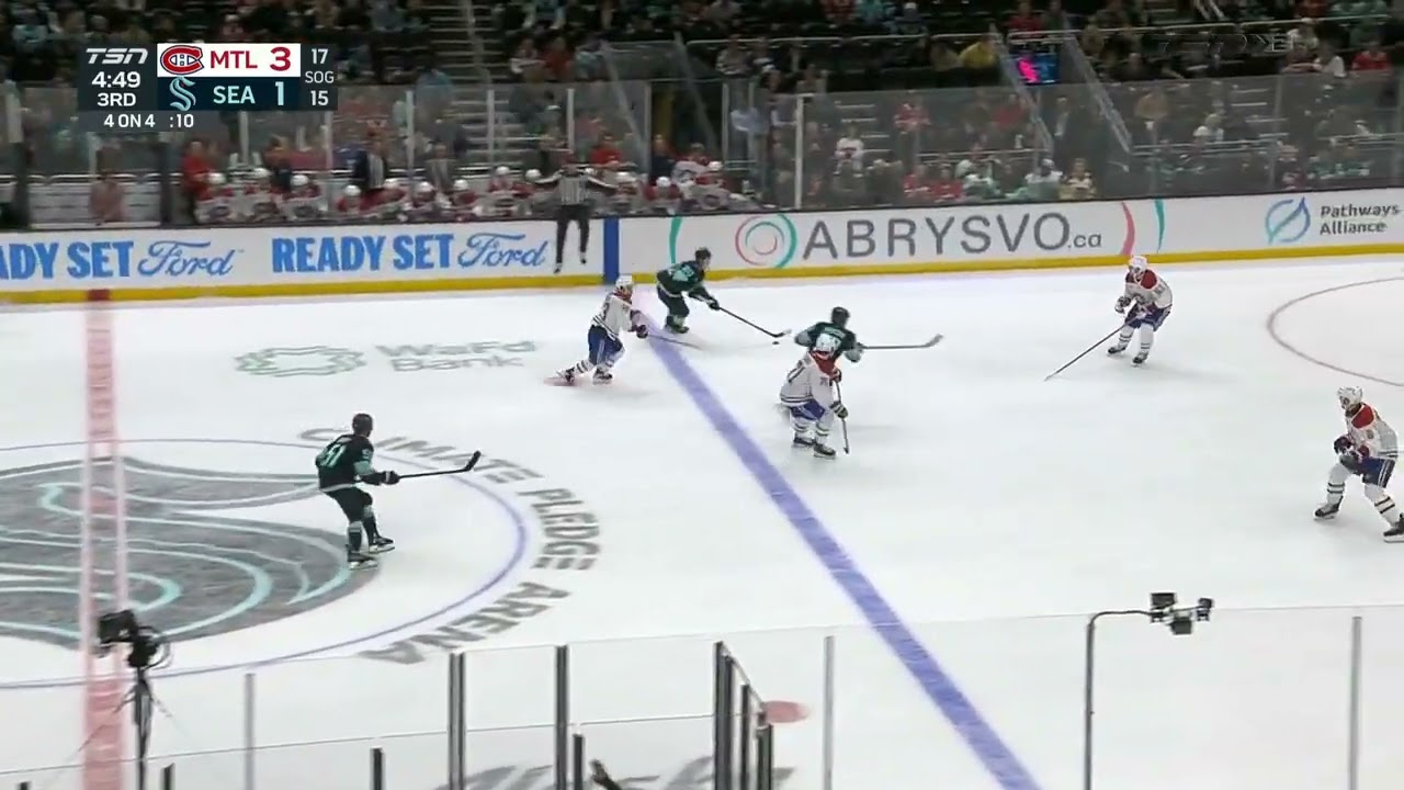 OZ Slash Entry to Goal 4v4 Shane Wright