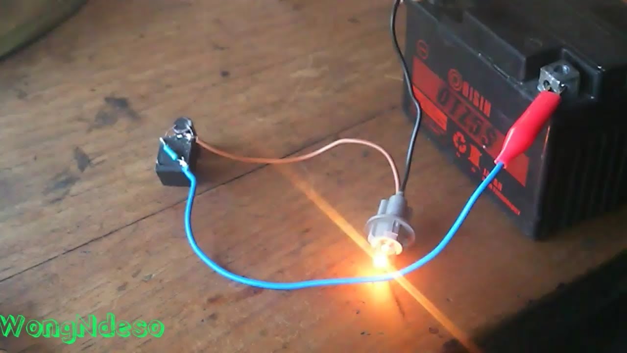 Membuat flaser motor sederhana