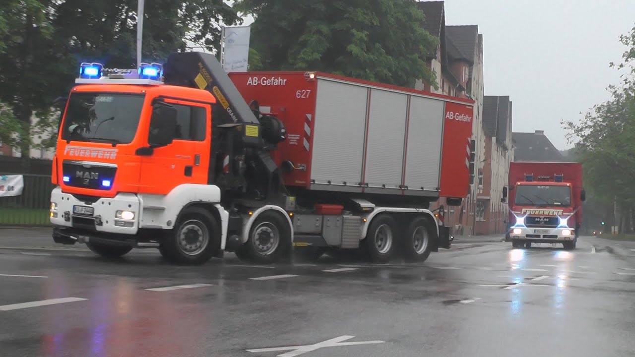 Sonderfahrzeuge Feuerwehr Kiel | Einsatzfahrten - Teil 2