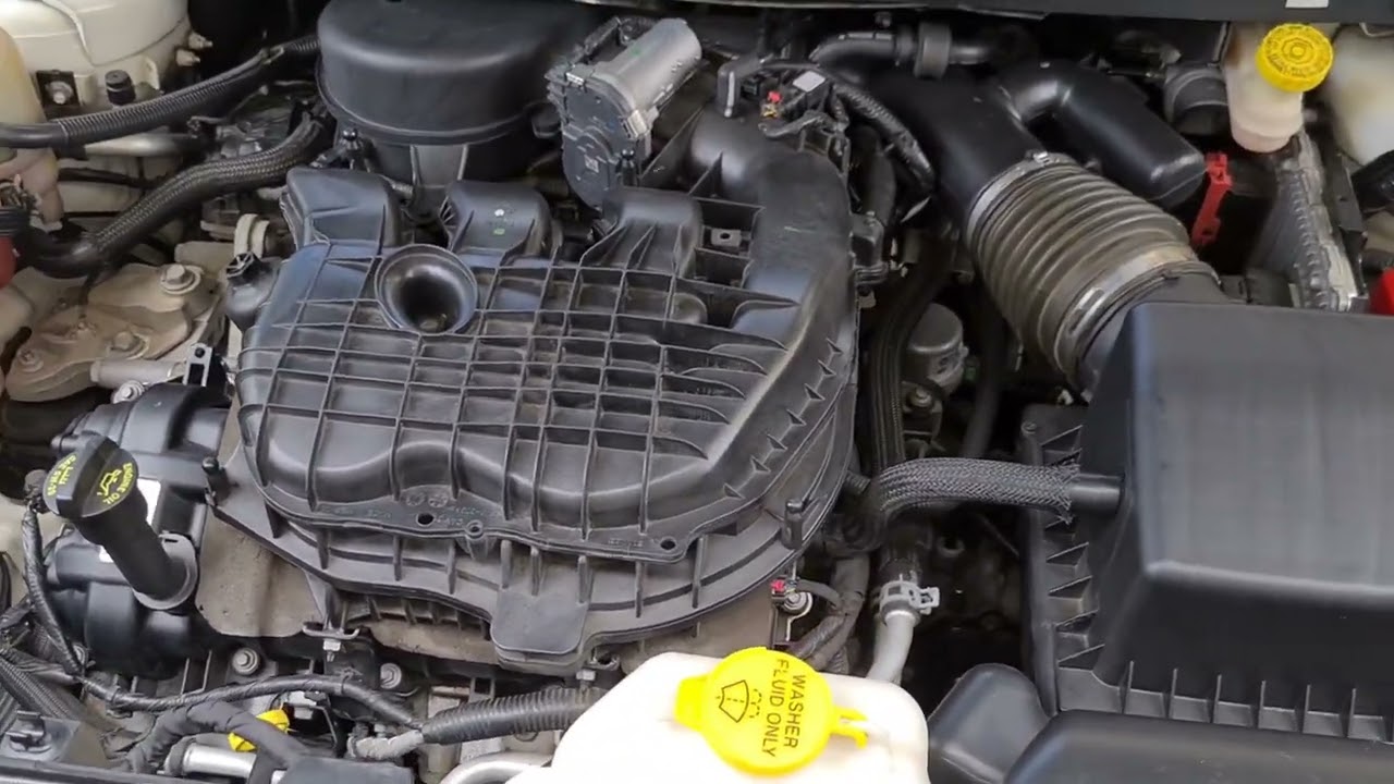Verificando o resfriador / trocador de calor do óleo motor Pentastar 3.6