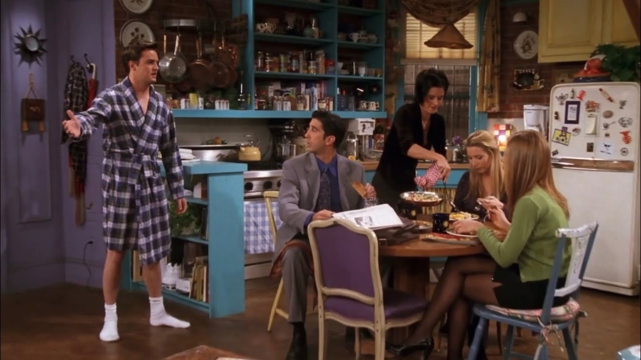 Chandler saw Kathy naked | Friends Forever