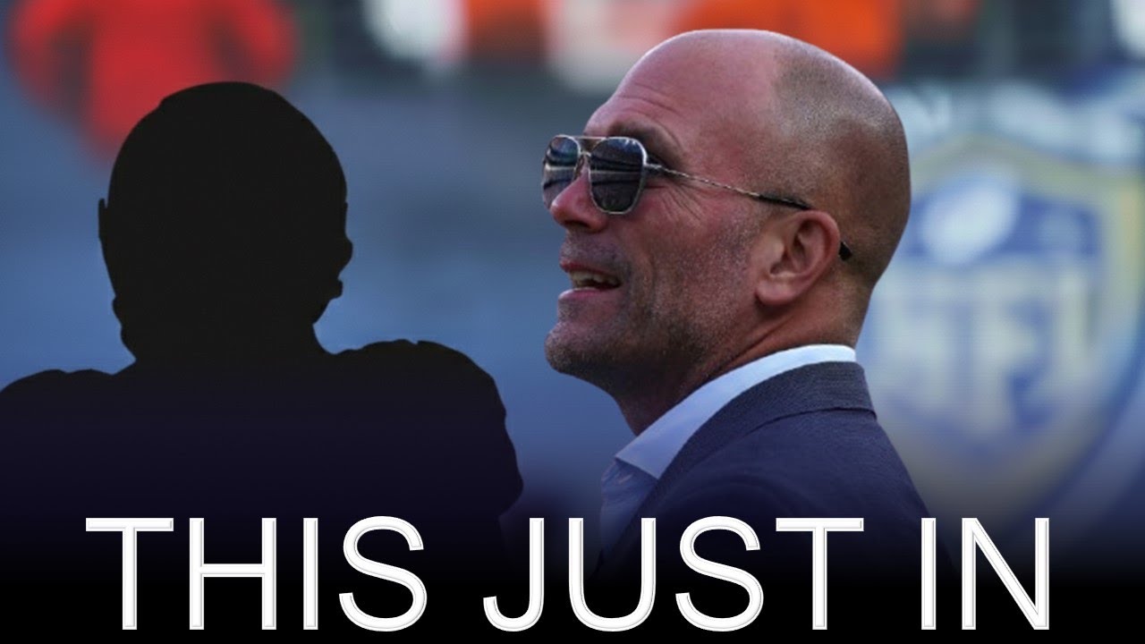 Sneaky Ravens Player SIGNING Surfaces