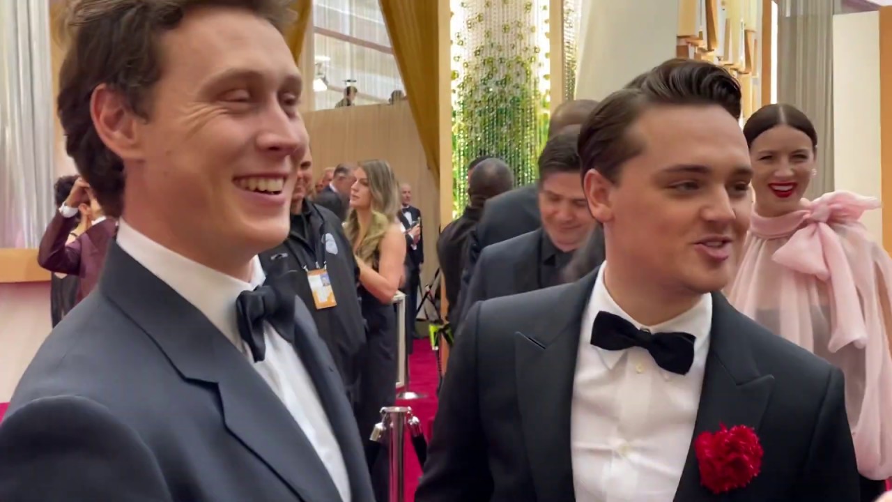 1917 Stars Dean-Charles Chapman and George MacKay Oscars 2020