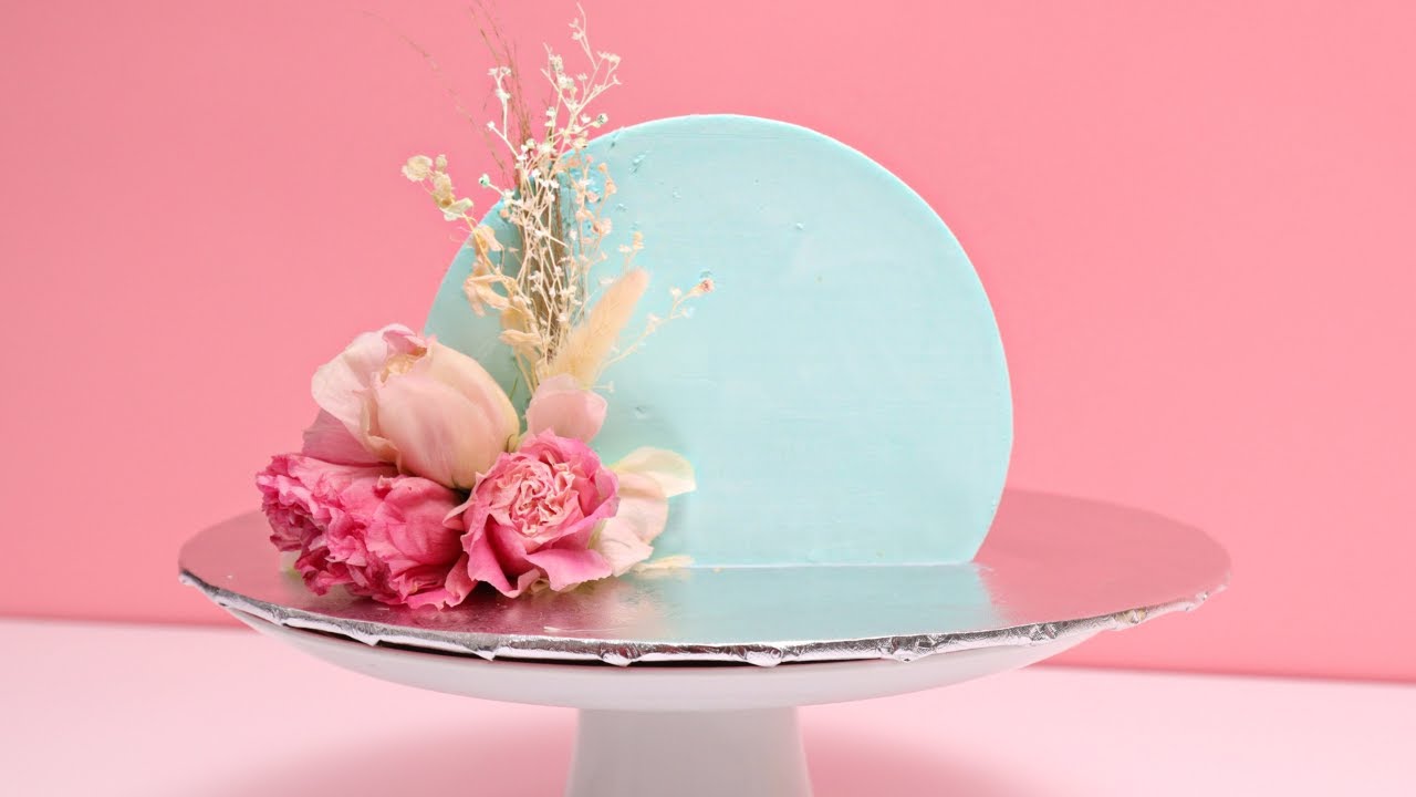 PASTEL TENDENCIA FORWARD CAKE | PASTEL ARCO | DANI FLOWERS