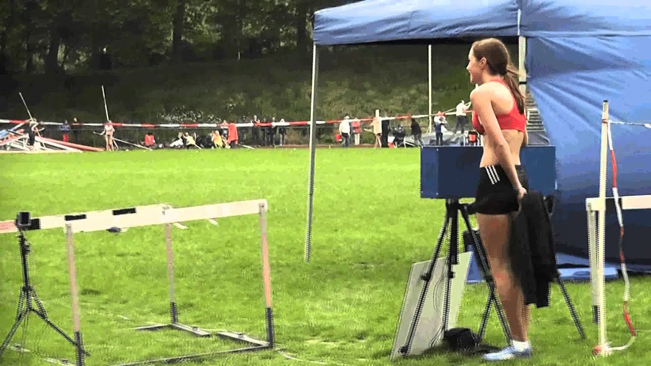 03. Juli 2011 Hagen: Gina Lückenkemper läuft 12,20 sec über 100m PB