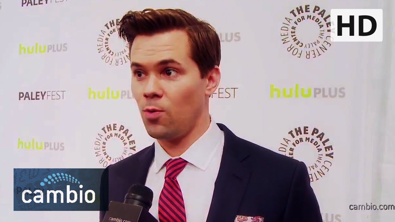 'The New Normal' Cast Talks Crazy Twitter Fans! | Cambio Interview