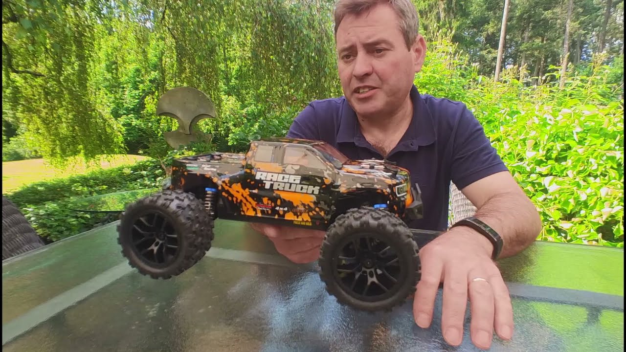 Unboxing et test voiture RC Haiboxing Race Truck 4DW 18859