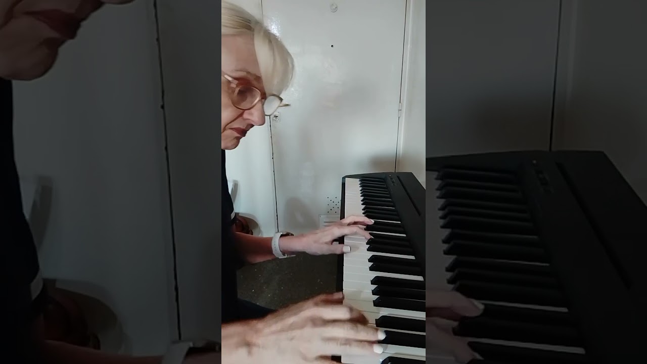 TOCO DE OÍDO Y ESTOY FELIZ DE PODER HACERLO DESPUÉS DE MUCHOS AÑOS