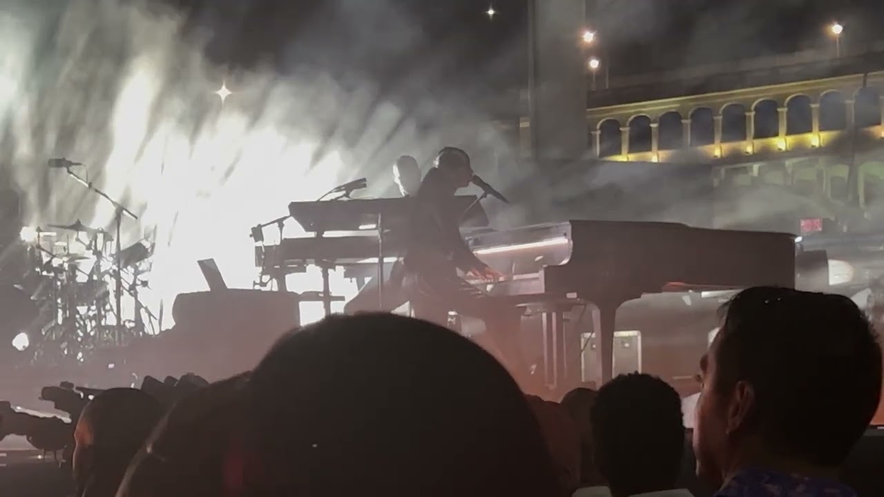 FALLIN' || THE ALICIA + KEYS WORLD TOUR LIVE IN CLEVELAND