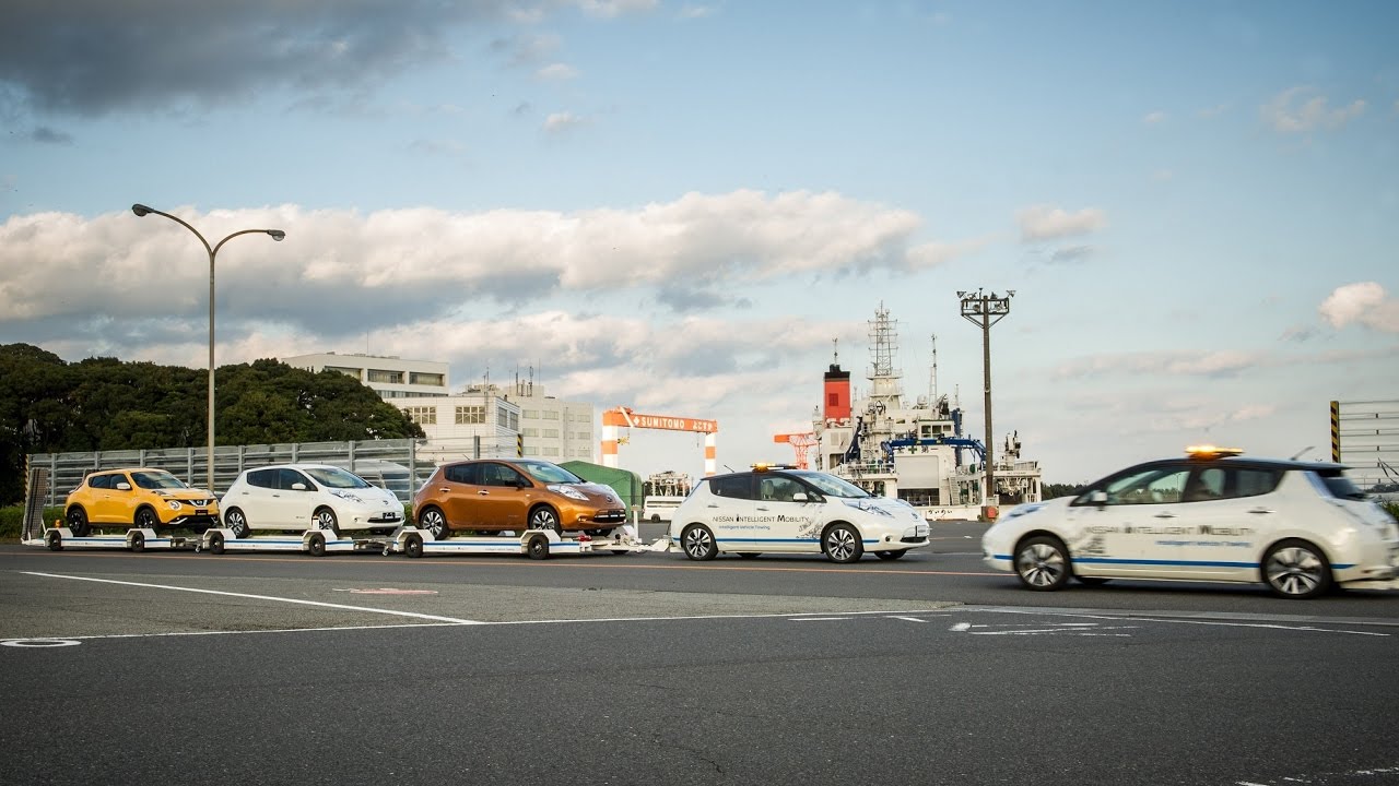Nissan driverless towing system at Oppama Plant