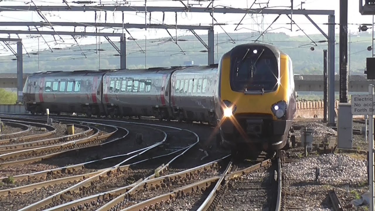 Trains at Newcastle Central | 04/05/2017