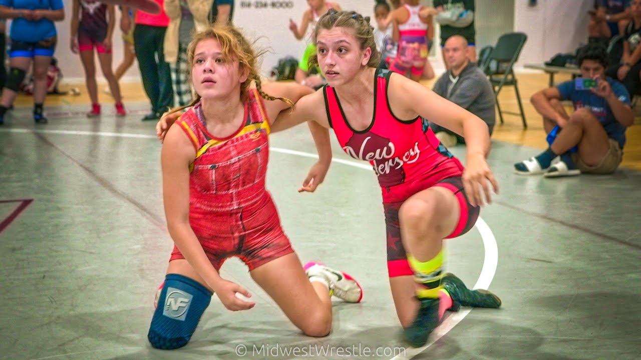 52 kg Girls Freestyle – Victoria Macias {B} Illinois Cornstars vs Valerie Maldonado {R} Jersey Girls
