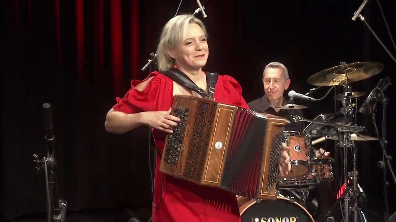SYLVIE NAUGES Les lavandieres du portugal ET je t invite au Portugal