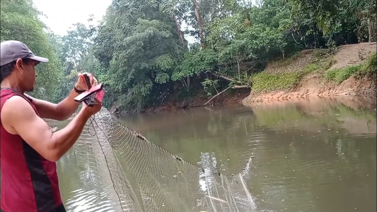 Suasana Pagi Yang Permai Dan Hasil Pukat Yang Lumayan..