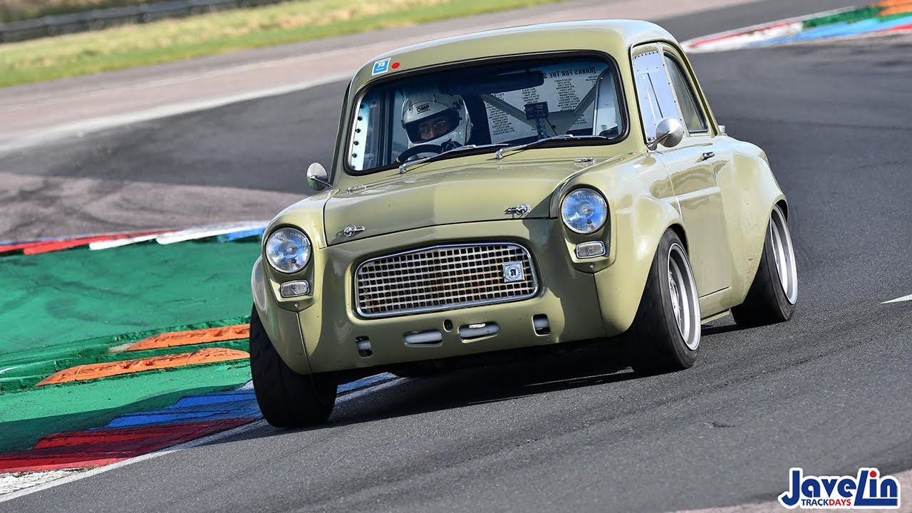 First track day of the year using the Aim Smartycam - Thruxton Circuit