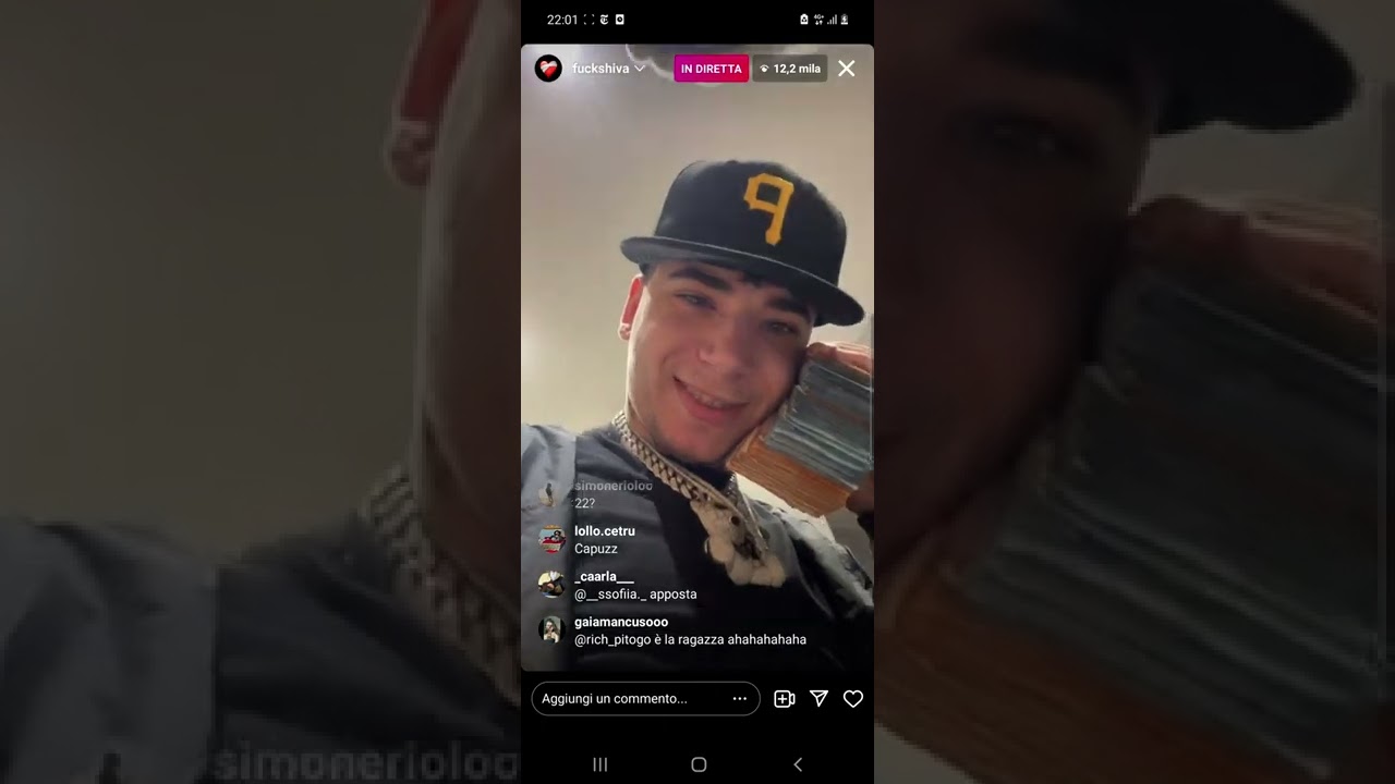 Shiva spoilera il suo nuovo pezzo in diretta su Instagram!