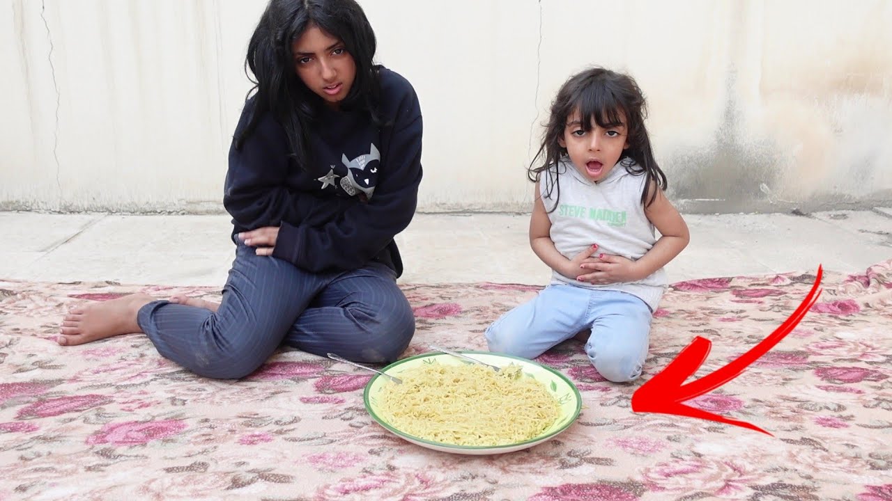 ميلا ومايا سوو اكبر صحن اندومي وراحو مكان سري ياكلوه بدون ماتدري امهم !😟