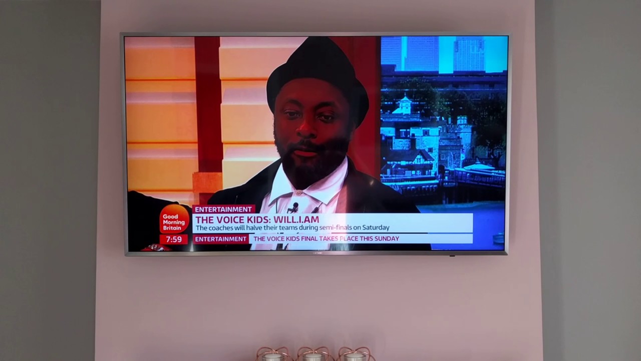 Sky TV flashes black screen! Every few minutes!