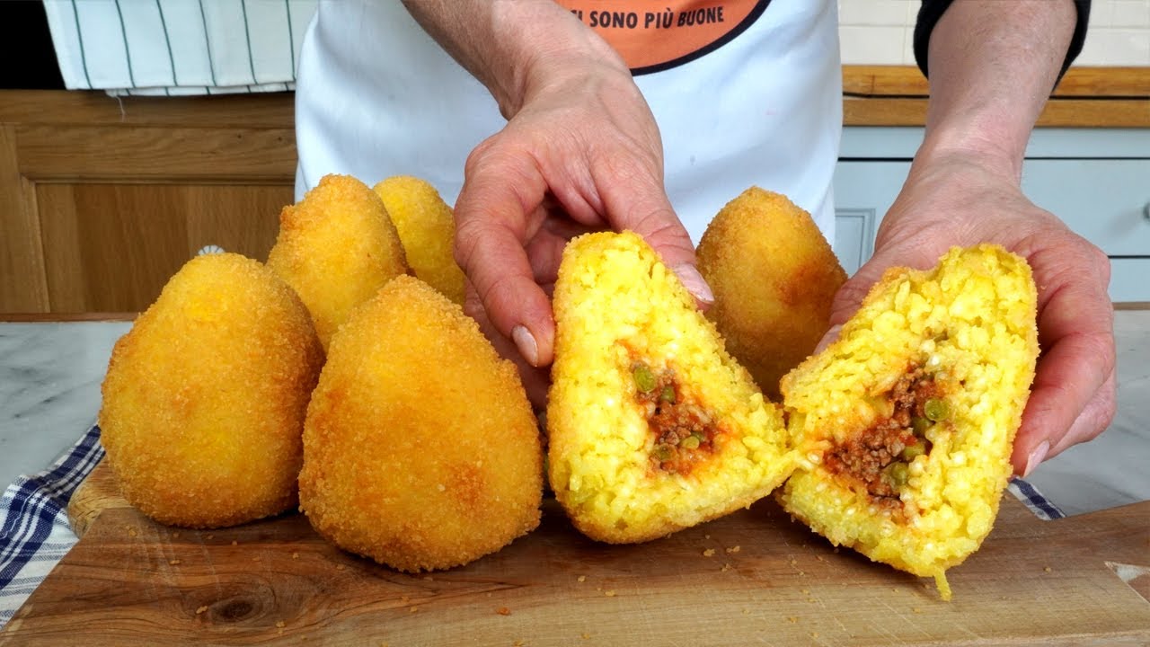 ARANCINI DI RISO AL RAGÙ!!! Ricetta Siciliana Facile - Rice Arancini with Ragù Sicilian Easy Recipe
