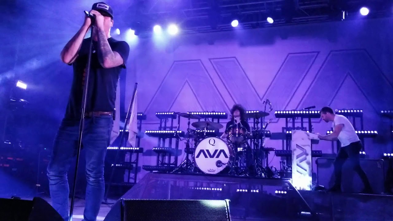 ANGELS AND AIRWAVES - BREATHE - 