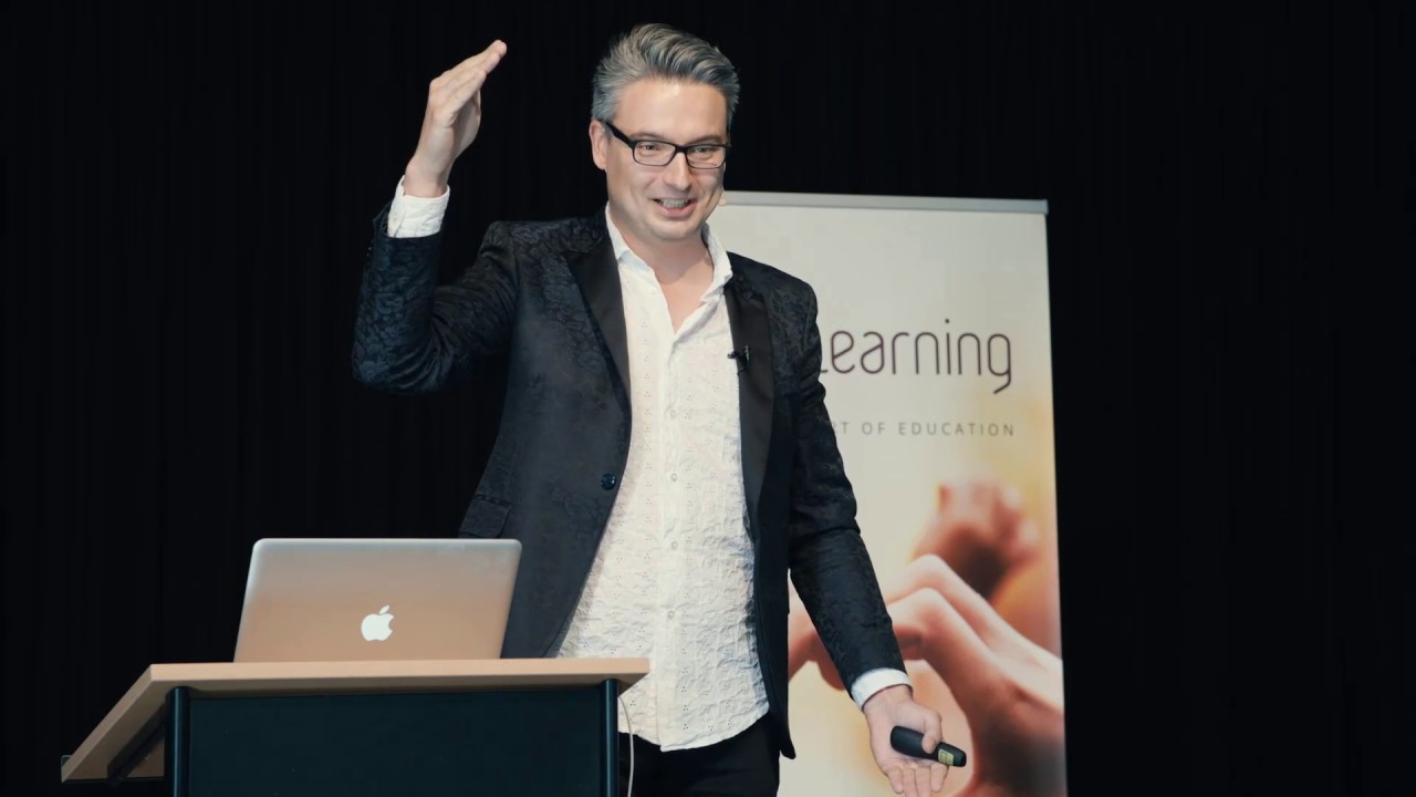 Wouter Penris: From a Standardised Paper Curriculum for All to a Personalised Learning Environment.