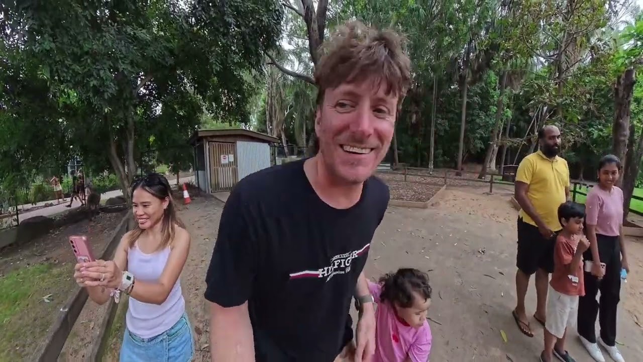 Aussie & Filipina Korean BBQ and family time at the zoo in Rockhampton (don't step on snake edition)