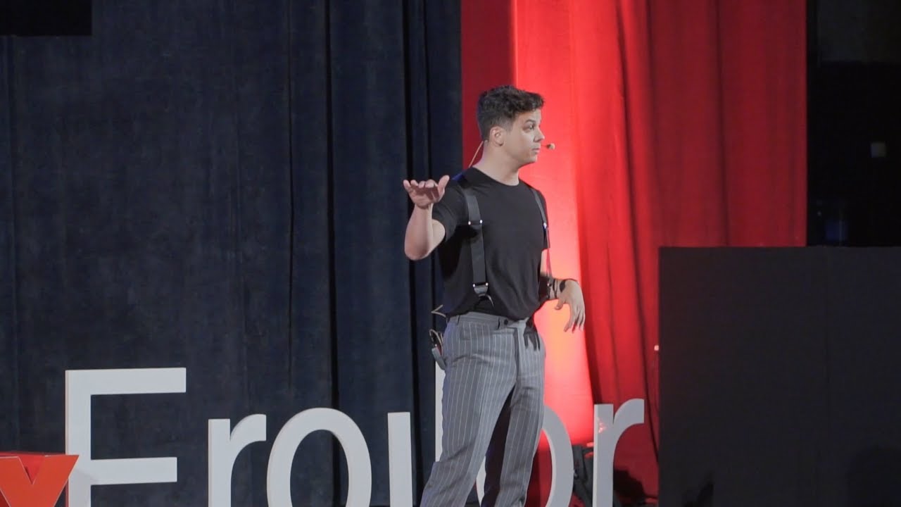 Banii nu sunt un subiect tabu | Rares Bagyo | TEDxEroilor