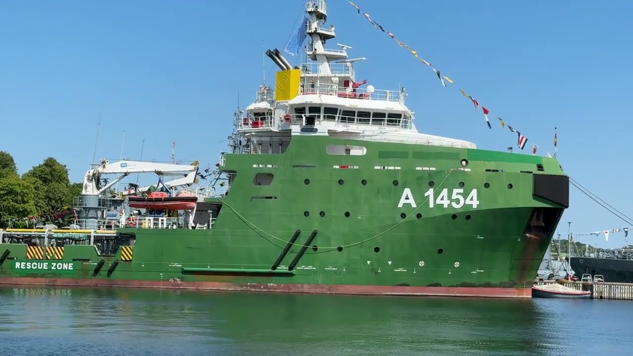 Bergungsschlepper BORKUM (A 1454) Marinest&uuml;tzpunkt Kiel Open Ship 21.6.2025