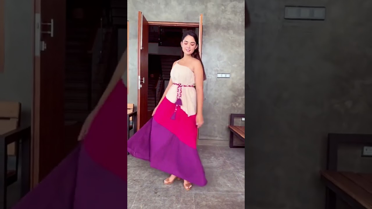 Sri Lankan Fashion Model - Kavihari (ජානු) 