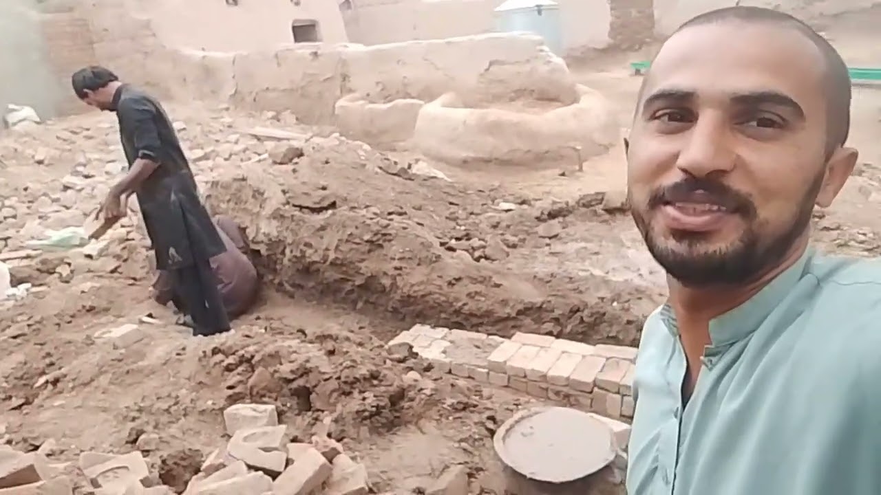 بھائی چارے کی مثال  کاشف بھائی کے کام میں ہاتھ بٹایا