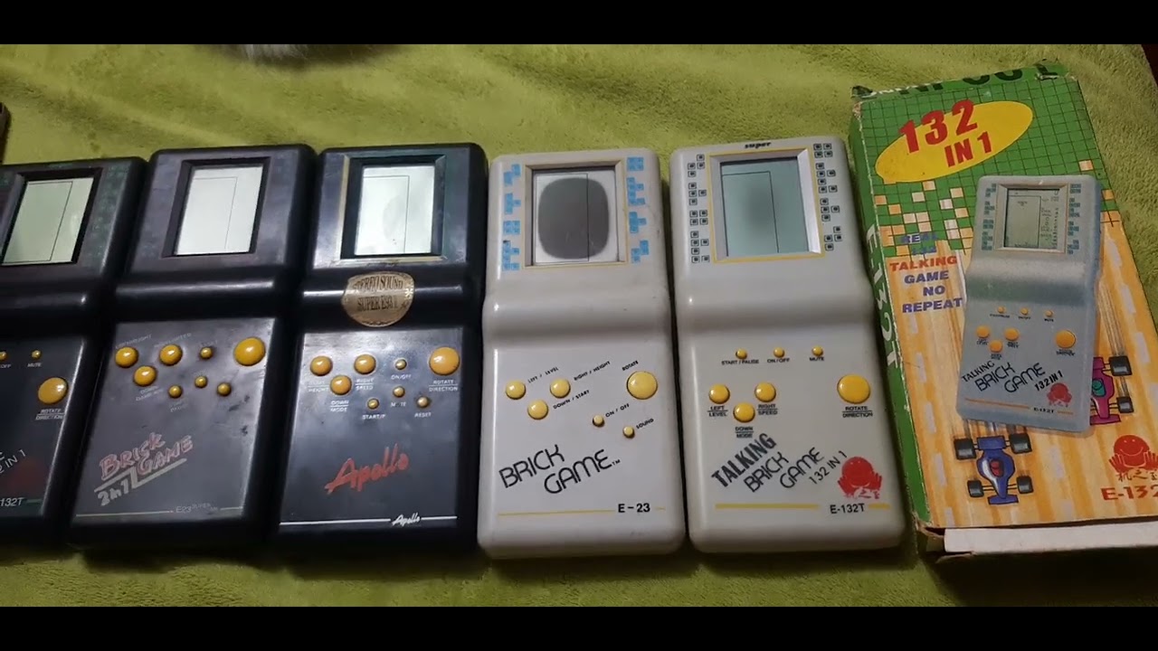 Mini game dos anos 90 de camelô Brick Game