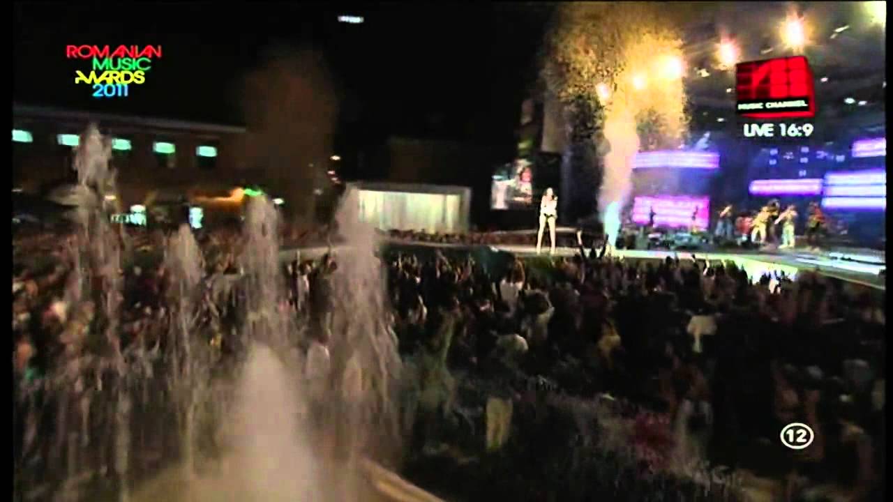 MANDINGA - Danza Kuduro & Zaleilah - Romanian Music Awards 2011 (Live!)