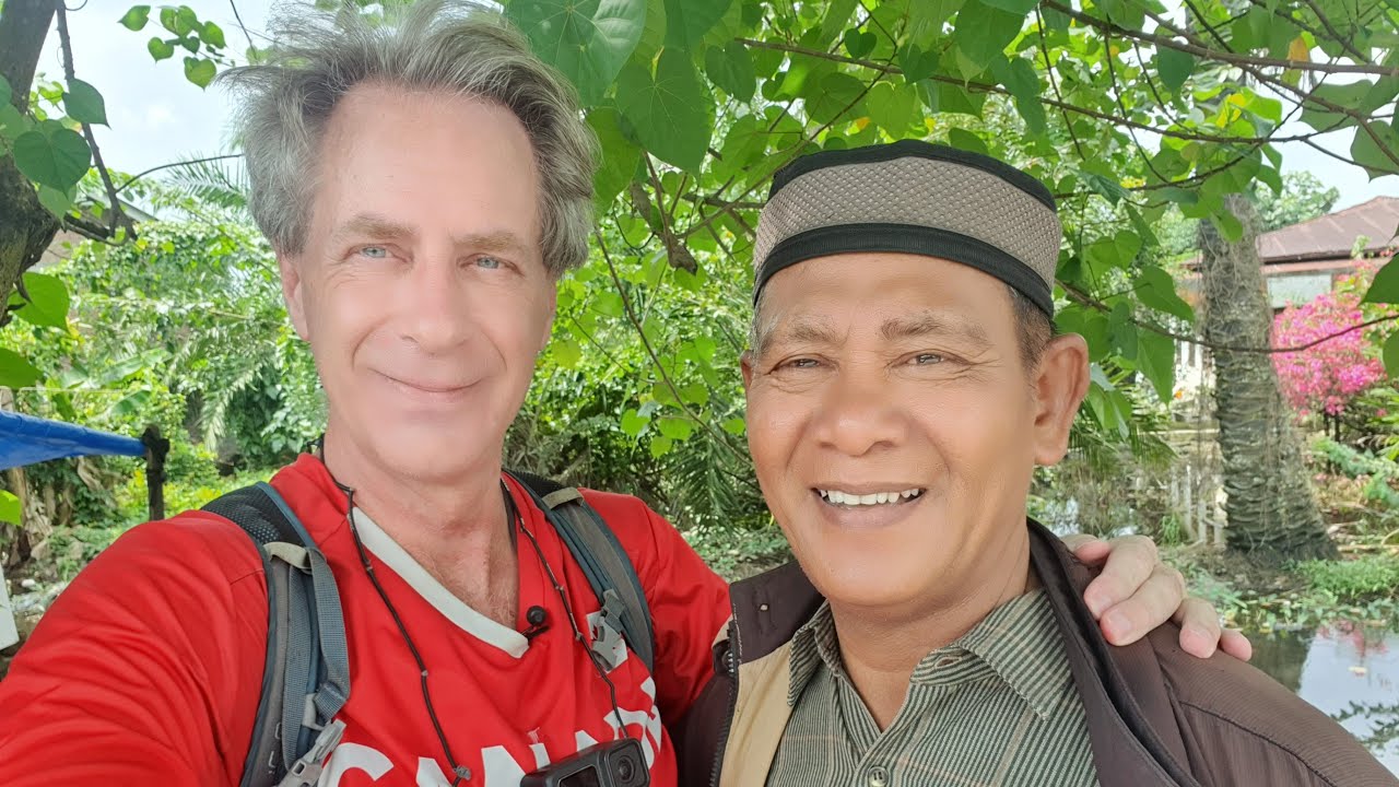 A Walk Through the Streets of Tanjung Balai (Sumatra, Indonesia)