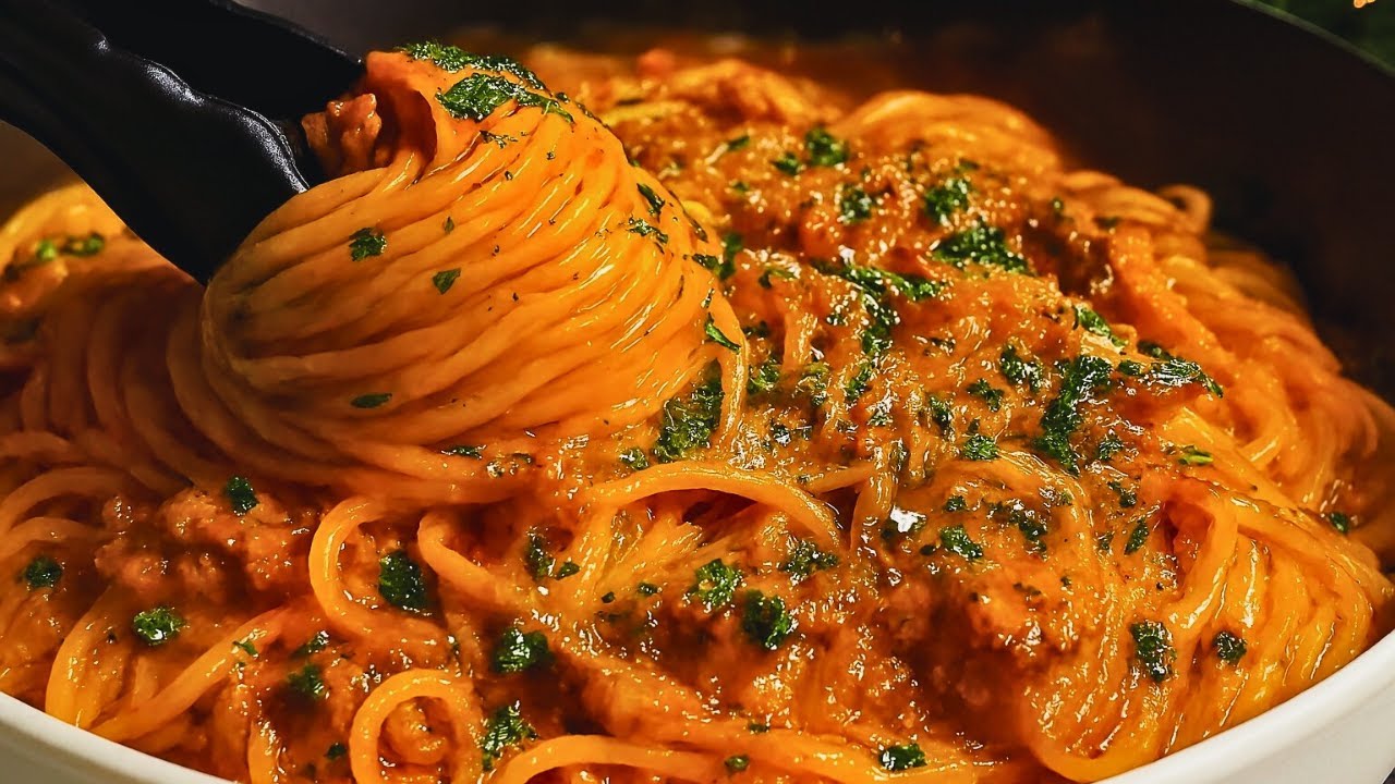 Creamy Beef Spaghetti | Easy 20‑Minute Pasta Recipe!