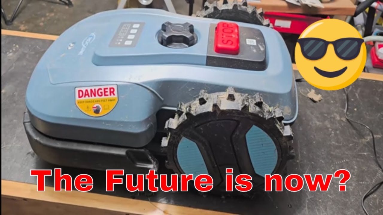 The Future of Lawn Care?  (Yardcare E400 Robot Lawnmower)