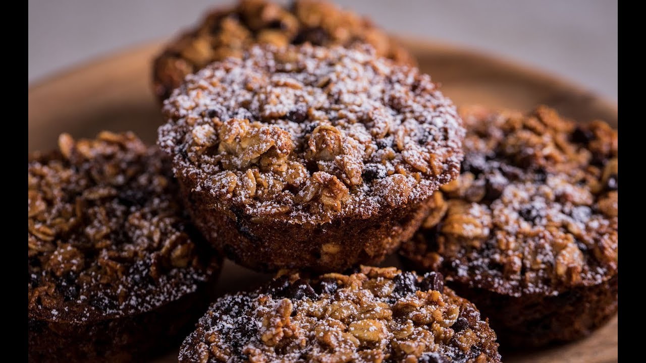 กลูเตนฟรีบานานาโอ๊ตช็อกโกแลตชิพมัฟฟิน Gluten-Free Banana and Oatmeal Chocolate Chip Muffin