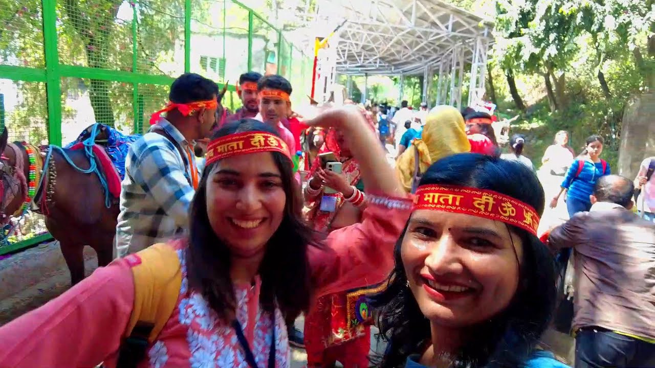 Mata Vaishno Devi Yatra 2023| वैष्णो देवी यात्रा | Hotel at Katra | RFID Tag | Pithu, Palki prices🛕